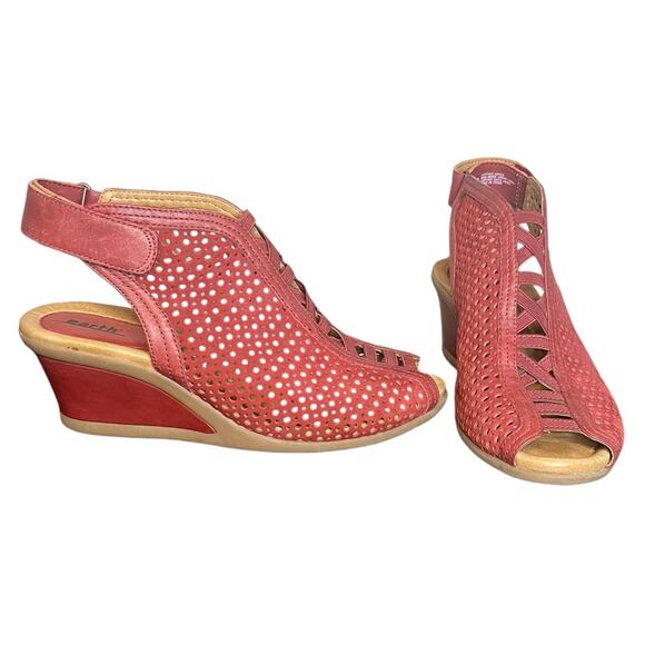 EARTH Regal Red Calla Leather Wedge Peep Toe Women’s Size 9.5 - Picture 3 of 8
